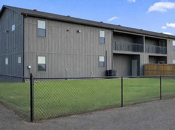 4th image of 26216 N 2960th Rd