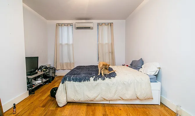 Rented by EXR | media 18