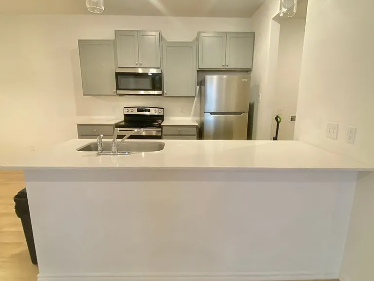 5547 Itasca St — Photo 5
