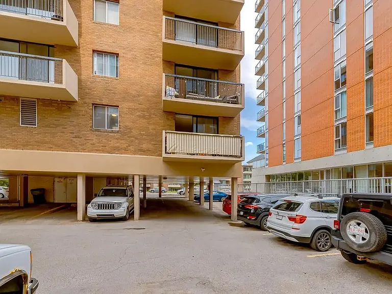115 25th Ave SW #403 — Photo 56