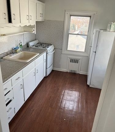 5th image of 93 Riverview Ave