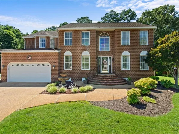 203 Vixen Ct, Yorktown, VA 23693