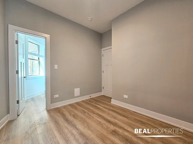 428-38 West Belden — Photo 14