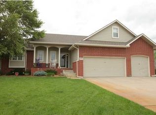 1031 N Meadow Rd, Valley Center, KS 67147