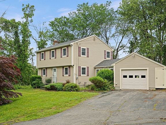 3rd image of 27 Albion Ln