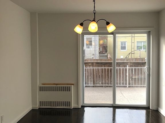 4th image of 324 Bay 11 St #1