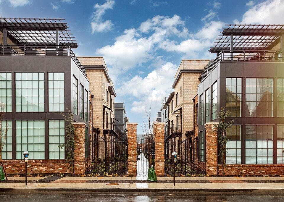 1st image of 96 Normandy Ave #Townhouse 77