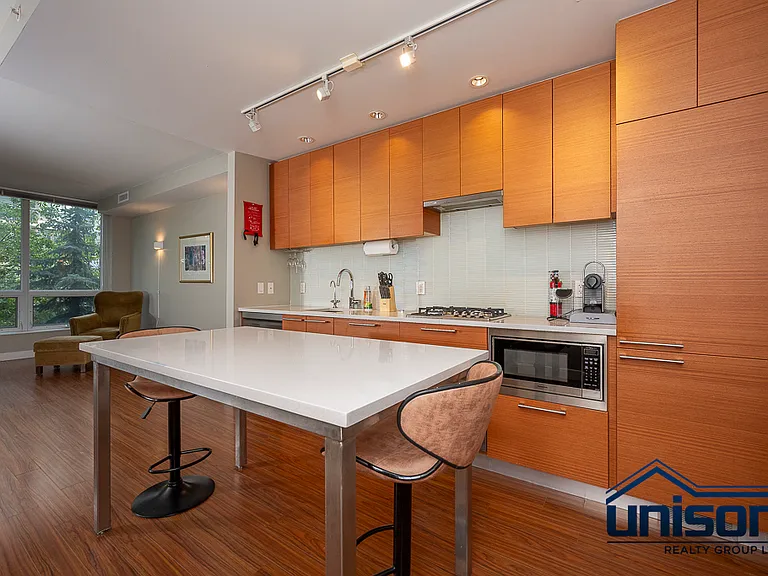 222 S Riverfront Ave SW #251 — Photo 5