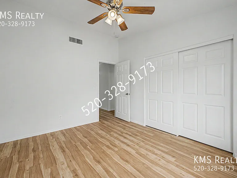 3292 W Kristina Ln — Photo 17
