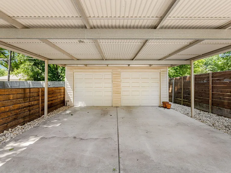 563 Hambrick Rd — Photo 25