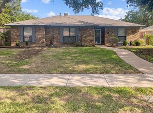 2106 Glen Forest Ln, Plano, TX 75023