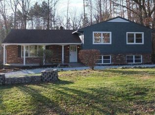 6878 Windsor Rd, Hudson, OH 44236