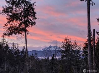 63 Wayne Rd W, Seabeck, WA 98380
