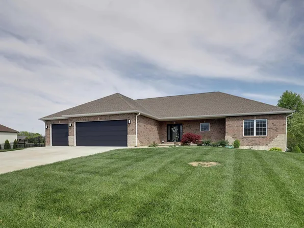 4328 Harrington Dr, Quincy, IL 62305