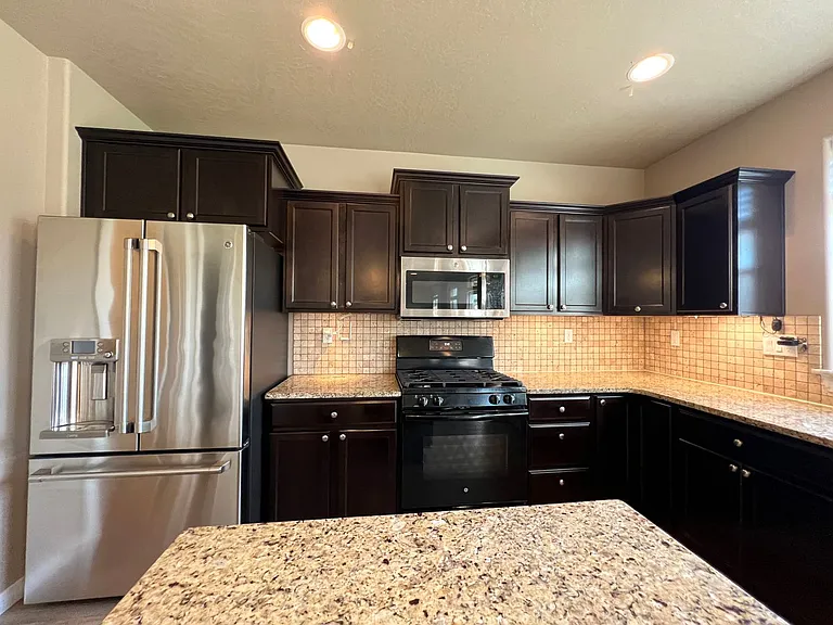 6337 Marble St — Photo 18