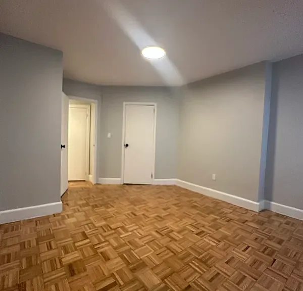 422 W 56th St #11 — Photo 16