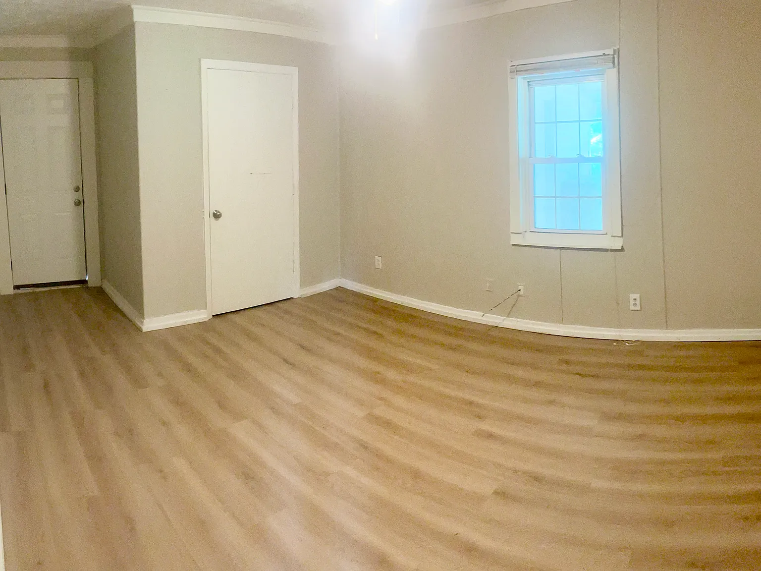 3 bed, 900 sqft, $1,150 — Photo 4