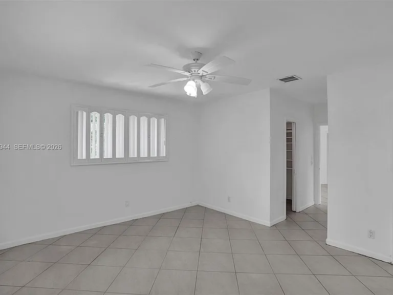 8851 Byron Ave — Photo 20