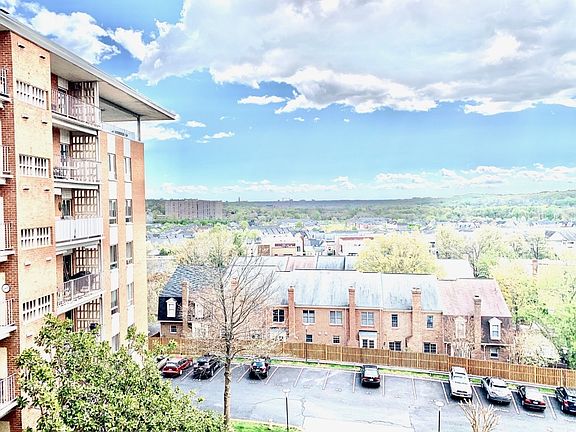 4th image of 5250 Valley Forge Dr APT 612