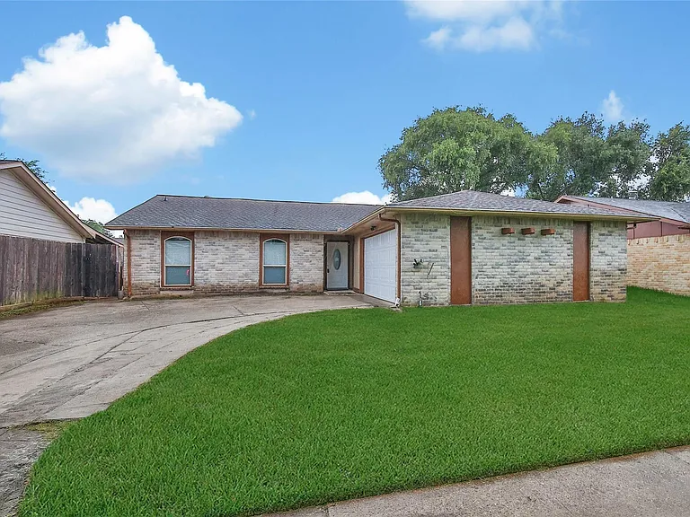 5107 Girnigoe Dr — Photo 2