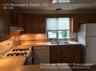 479 Providence St APT C2, Warwick, RI 02886