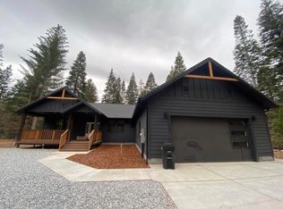548 Skyview Rd, Mount Shasta, CA 96067