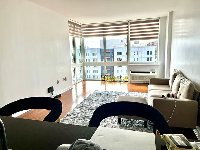 2 bed, 1150 sqft, $4,100 — Photo 4