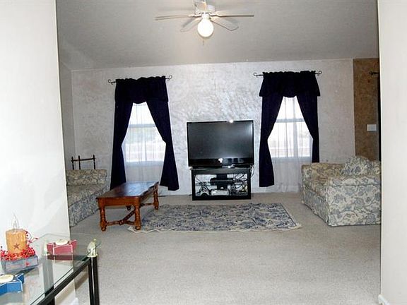 2nd image of 274 W Aberdeen Dr