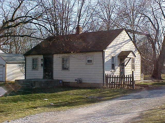 1st image of 4223 N Glenwood Dr