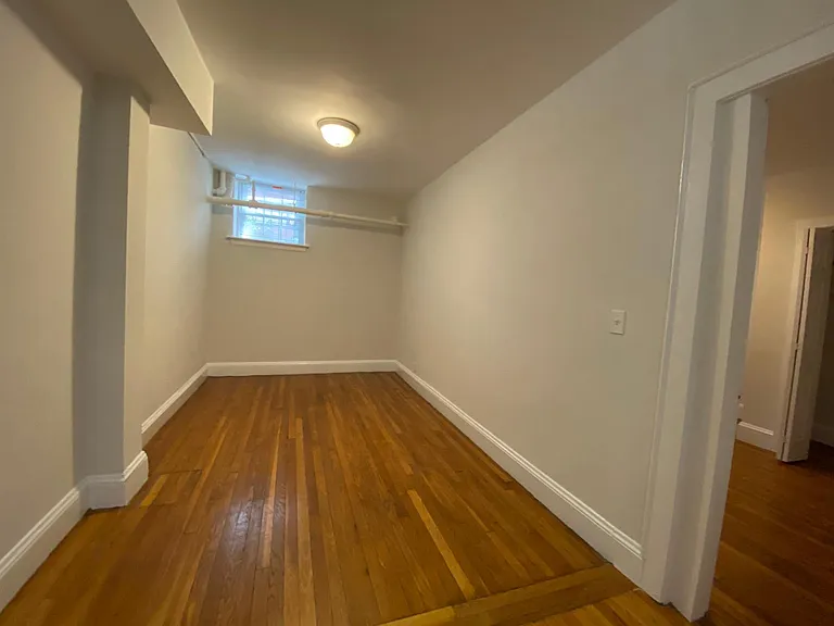 285 Harvard St #7 — Photo 7