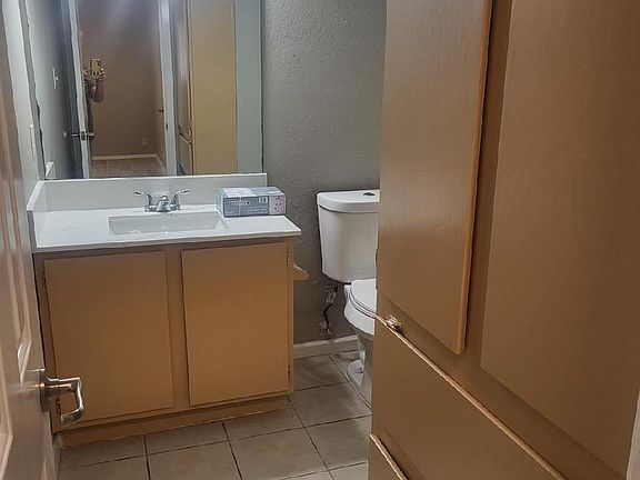 3rd image of 105 Trey Ct