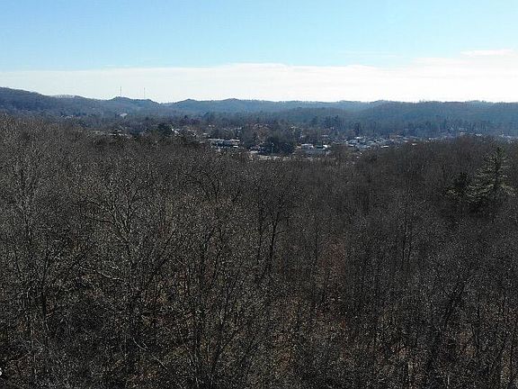 5th image of W Hills Dr
