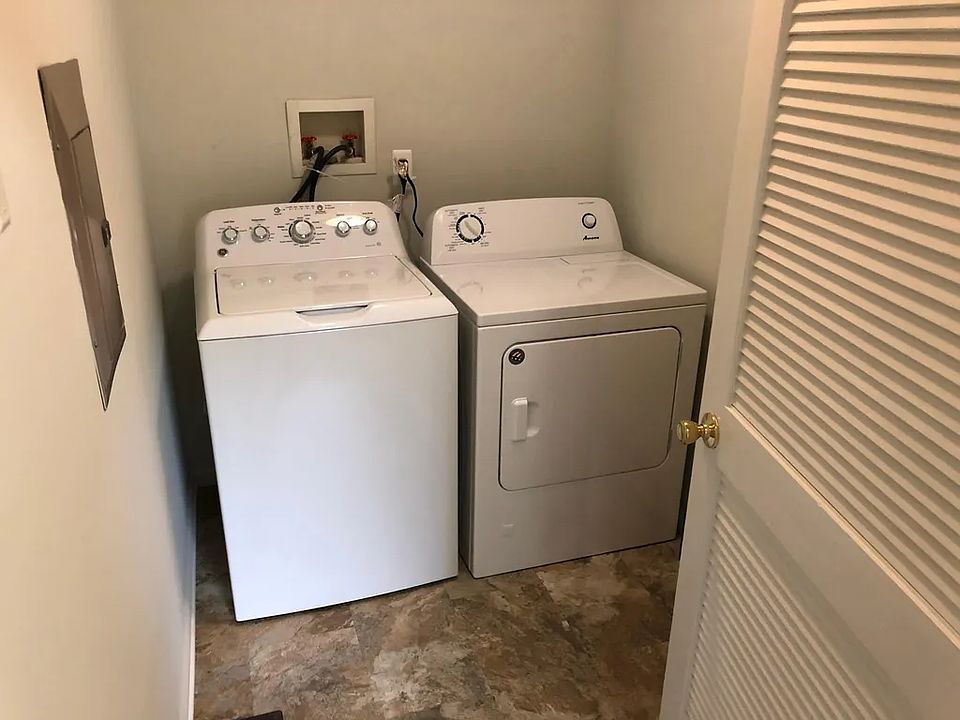 1st image of 5 Walnut St APT 34