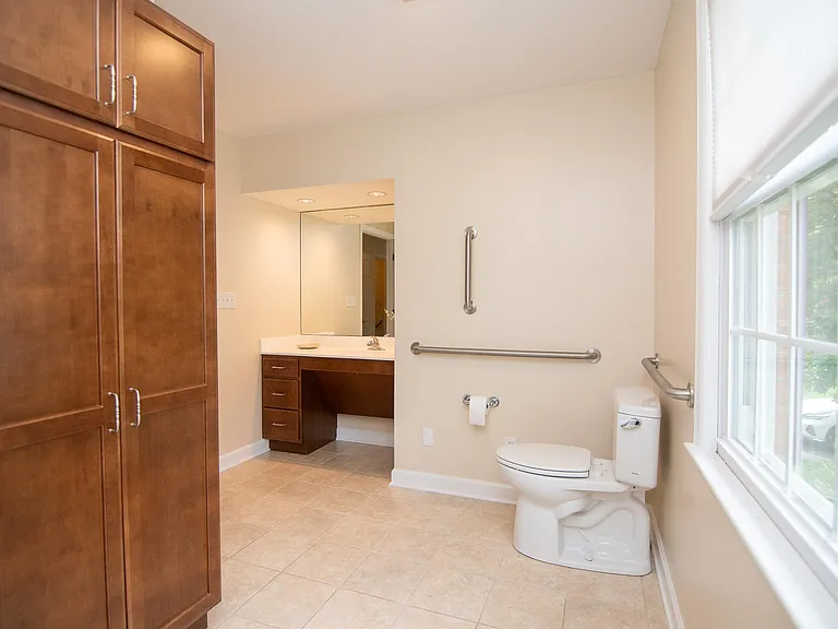 1313 Grove Rd — Photo 23
