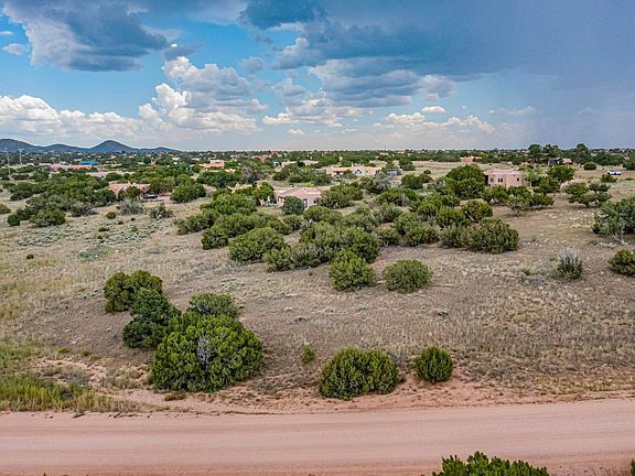 2nd image of 15 Dovela Rd