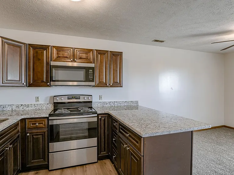 2941 NW 8th St — Photo 17
