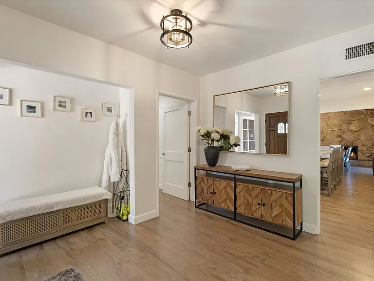 5040 Gould Ave — Photo 3