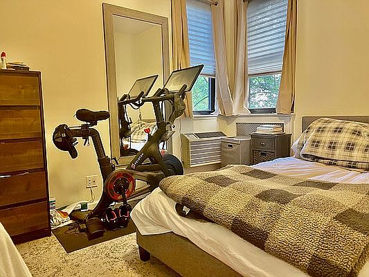 3rd image of 205 W 15th St APT 2W