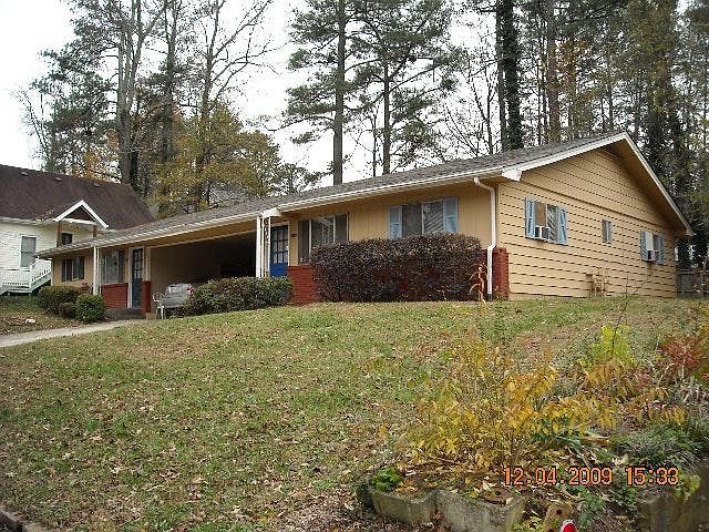 1st image of 484 Hemlock Dr