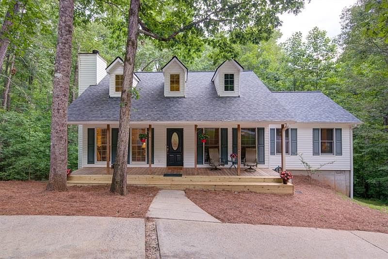 1st image of 133 Laurel Ln