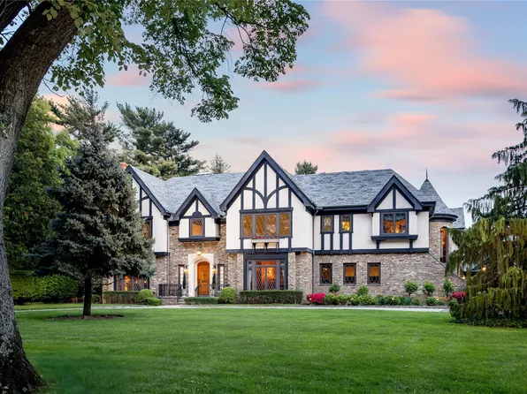 88 11th Street, Garden City, NY 11530