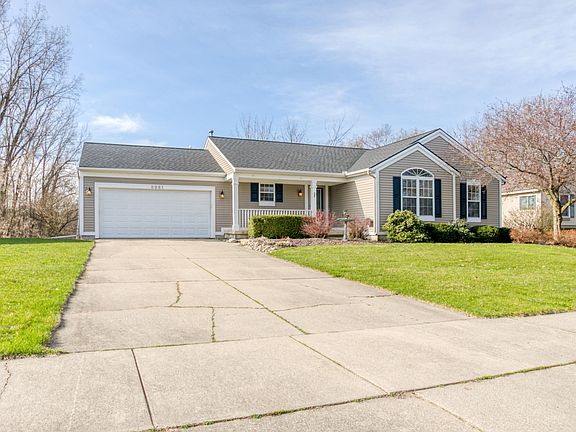 2nd image of 6981 Lake Bluff Dr NE