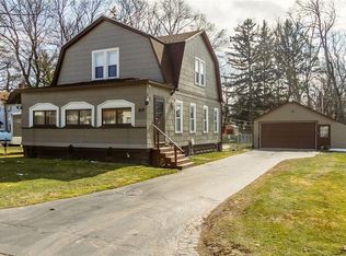 89 Ontario View St, Rochester, NY 14617