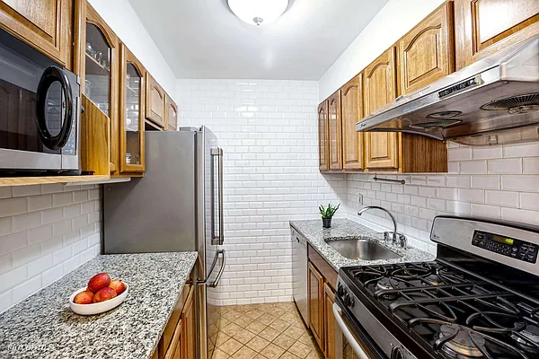 Sold by Corcoran | media 5