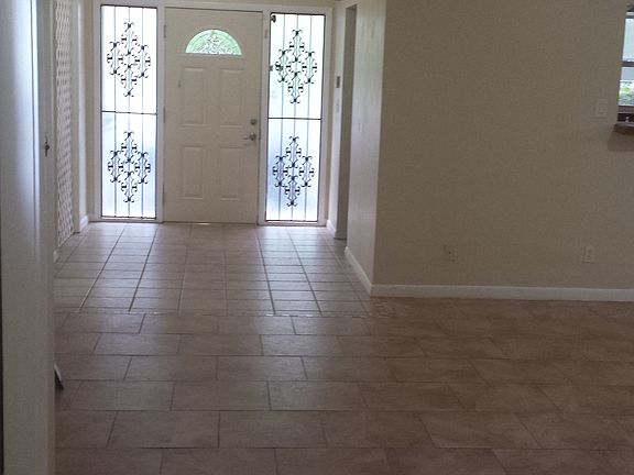 2nd image of 18131 NE 10th Ave