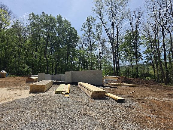 2nd image of 549 Southside Dr Lot 29