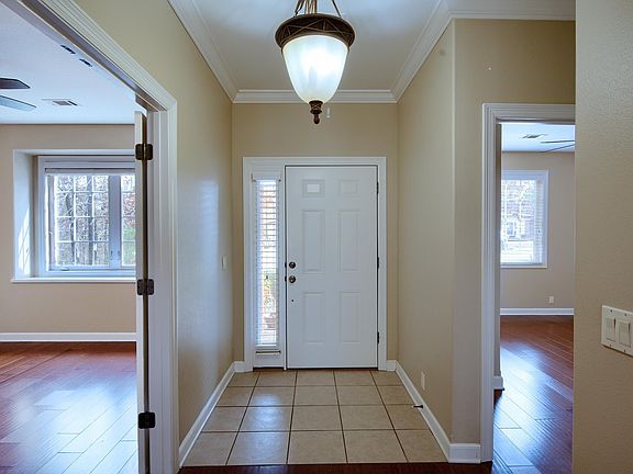 4th image of 2 Risco Ln