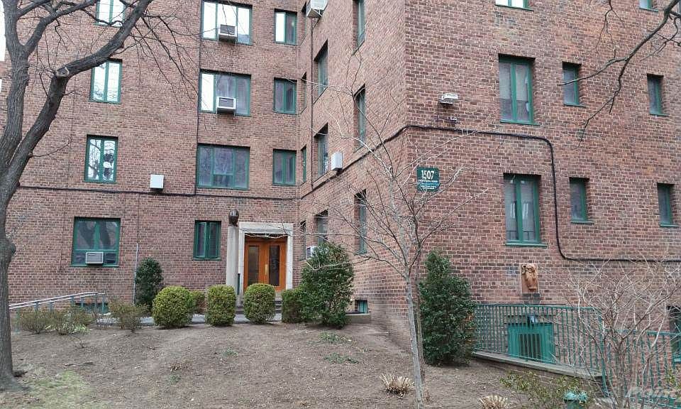 1507 Met Ave