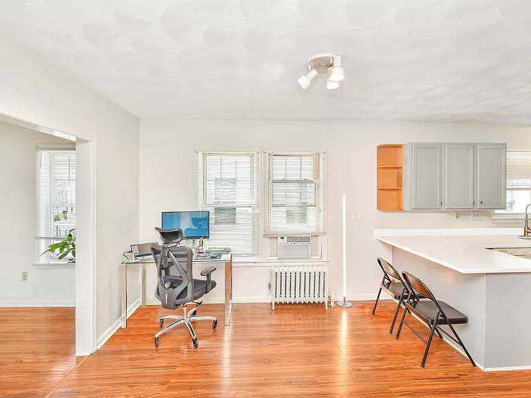28 Radcliffe Ave #1 — Photo 5