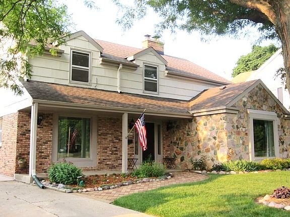 2nd image of 10210 W Vienna Ave